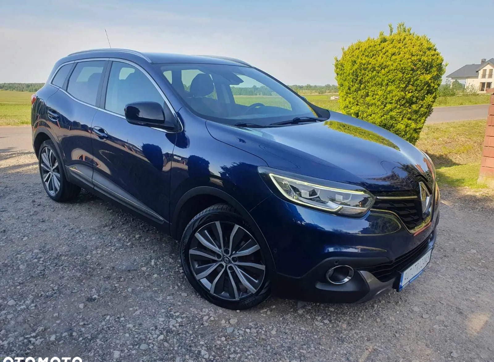 Renault Kadjar cena 59900 przebieg: 220089, rok produkcji 2015 z Kudowa-Zdrój małe 781